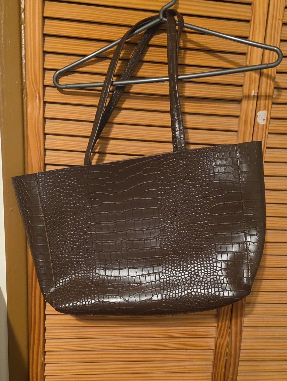 Old Navy Croc-Embossed Tote in Dark Brown